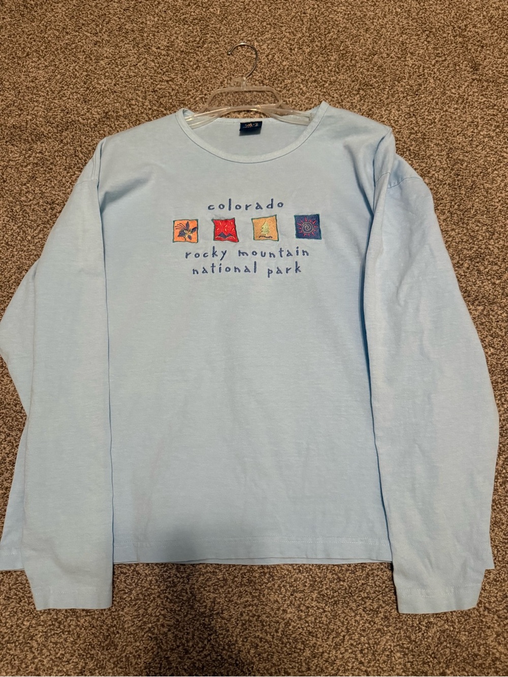 Rocky Mountain Colorado Graphic Long-Sleeve Tee - Light Blue